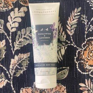 Bath & Body Works Aromatherapy Eucalyptus & Lavendar Exfoliating Body Wash